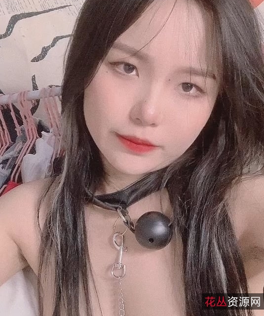 周周乖崽快手定制私拍稀有珍藏2.27G