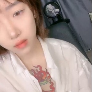 纹满背热舞推特合集24部20.5G性感