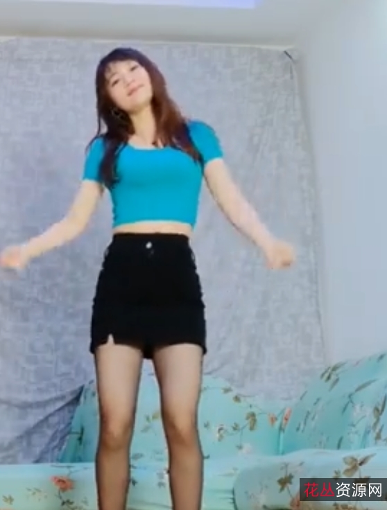 巧小君广场舞合集30部热辣摇摆8.5G美腿诱人