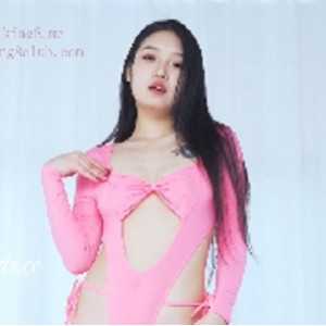 推特新舞团KING8透视热舞5V1.07G超诱惑