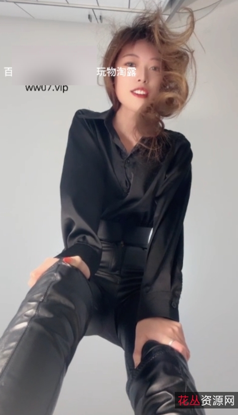 玩物直播酒鸽皮裤皮靴红绿灯1部600MB绝顶诱惑