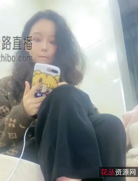 豆满月私人直播合辑9.38G17V腿玩年