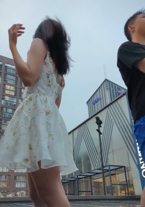 街拍2T合集KXCD第4季20V优质抄底高清小姐姐步行街大神