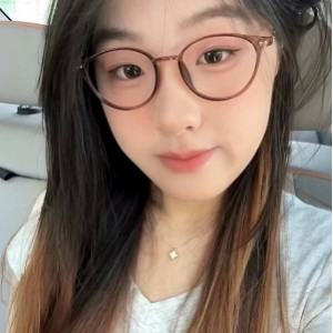 情侣夫妻原档视频图片飞机分享交流群精选50部5.16G太诱人了